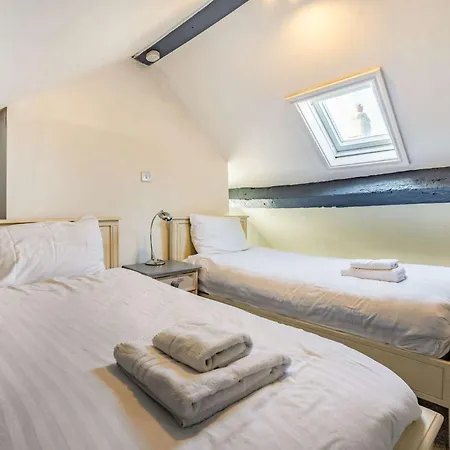 4 Bed In 87074 *