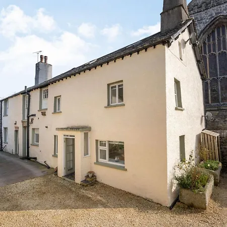 4 Bed In 87074 Cartmel