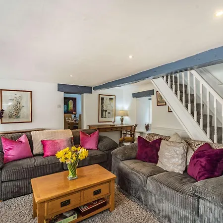 4 Bed In 87074 * Cartmel