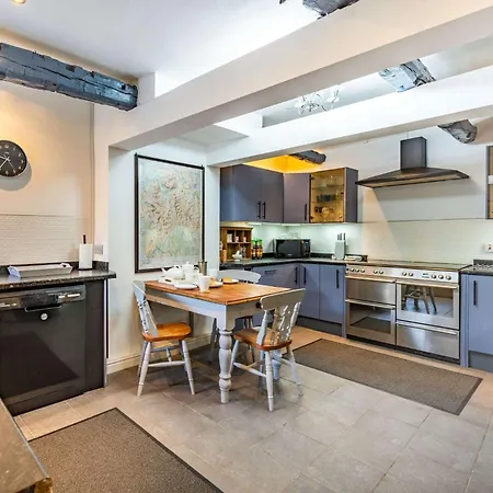 4 Bed In 87074 Tatil Evi